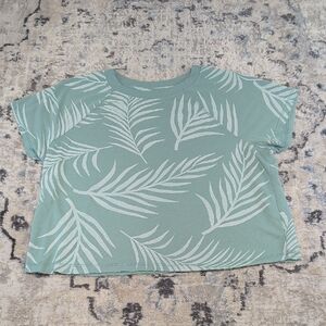 Secret Treasures Palm Leaf Crop Top Green Juniors L 12–14 Short Sleeve